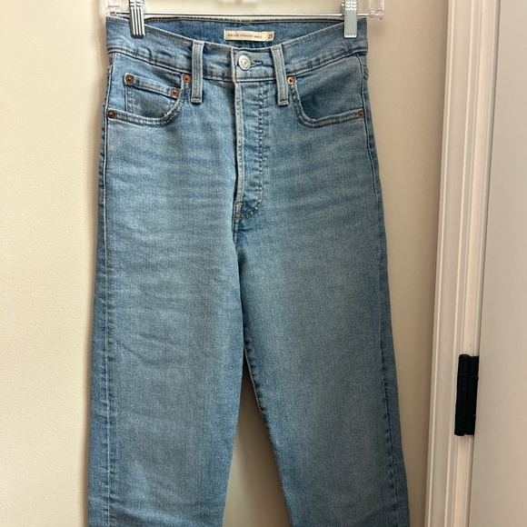 Levi’s Ribcage Ankle Straight Jeans size 25/27 - Picture 4 of 5
